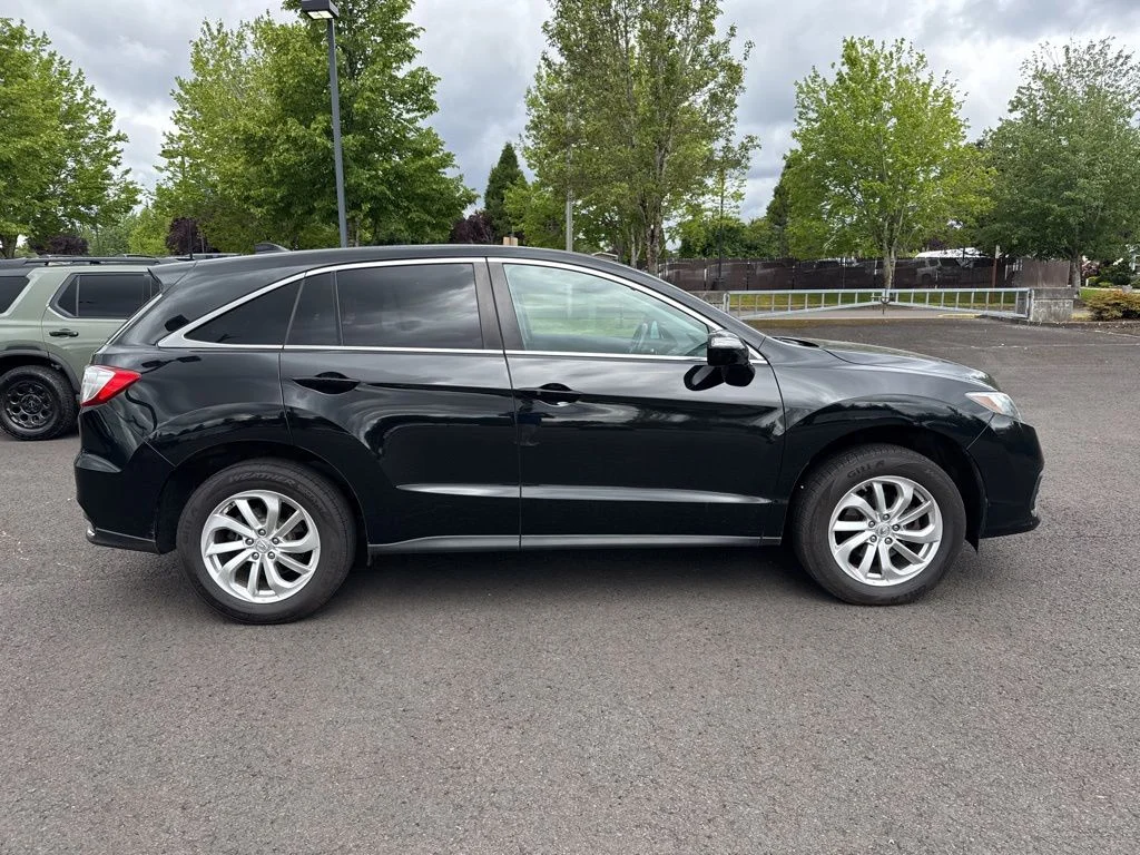 Used 2018 Crystal Black Pearl Acura Base image 8