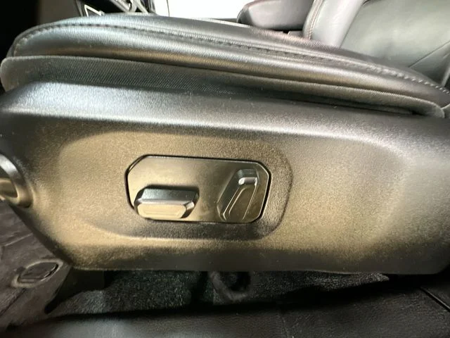 Used 2024 Black Clearcoat Jeep Rubicon X image 15