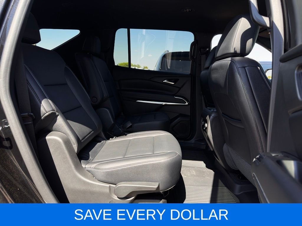 Used 2025 Black Chevrolet LT image 18