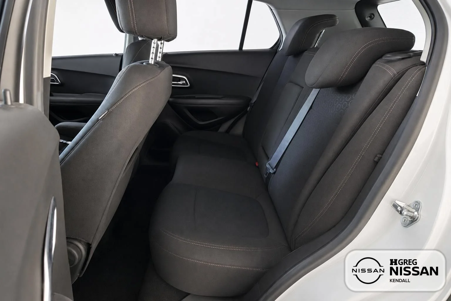 Used 2017 White Chevrolet LS image 12