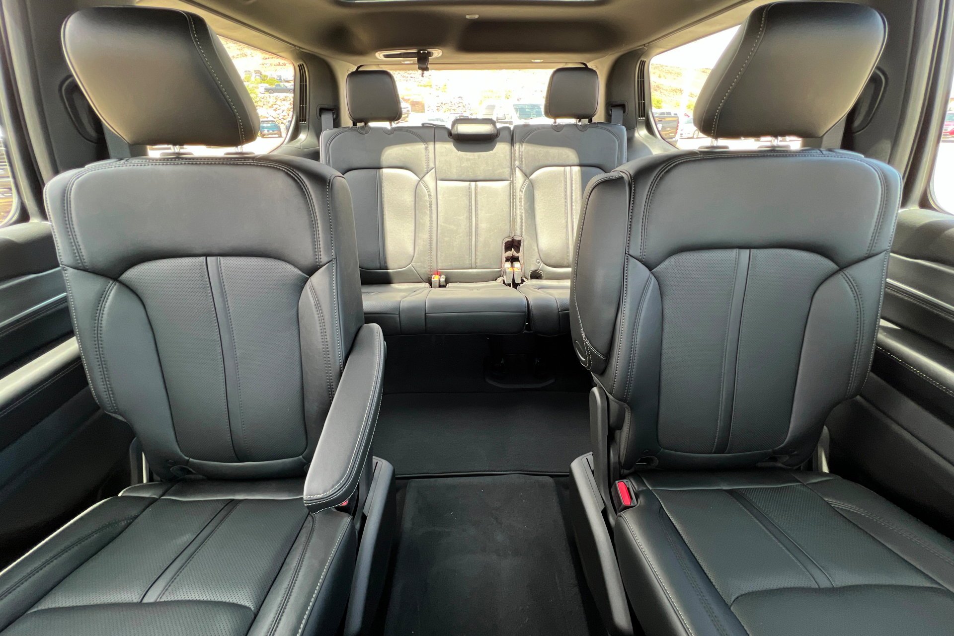 New 2026 Silver-Zynith Exterior Paint Jeep  image 27