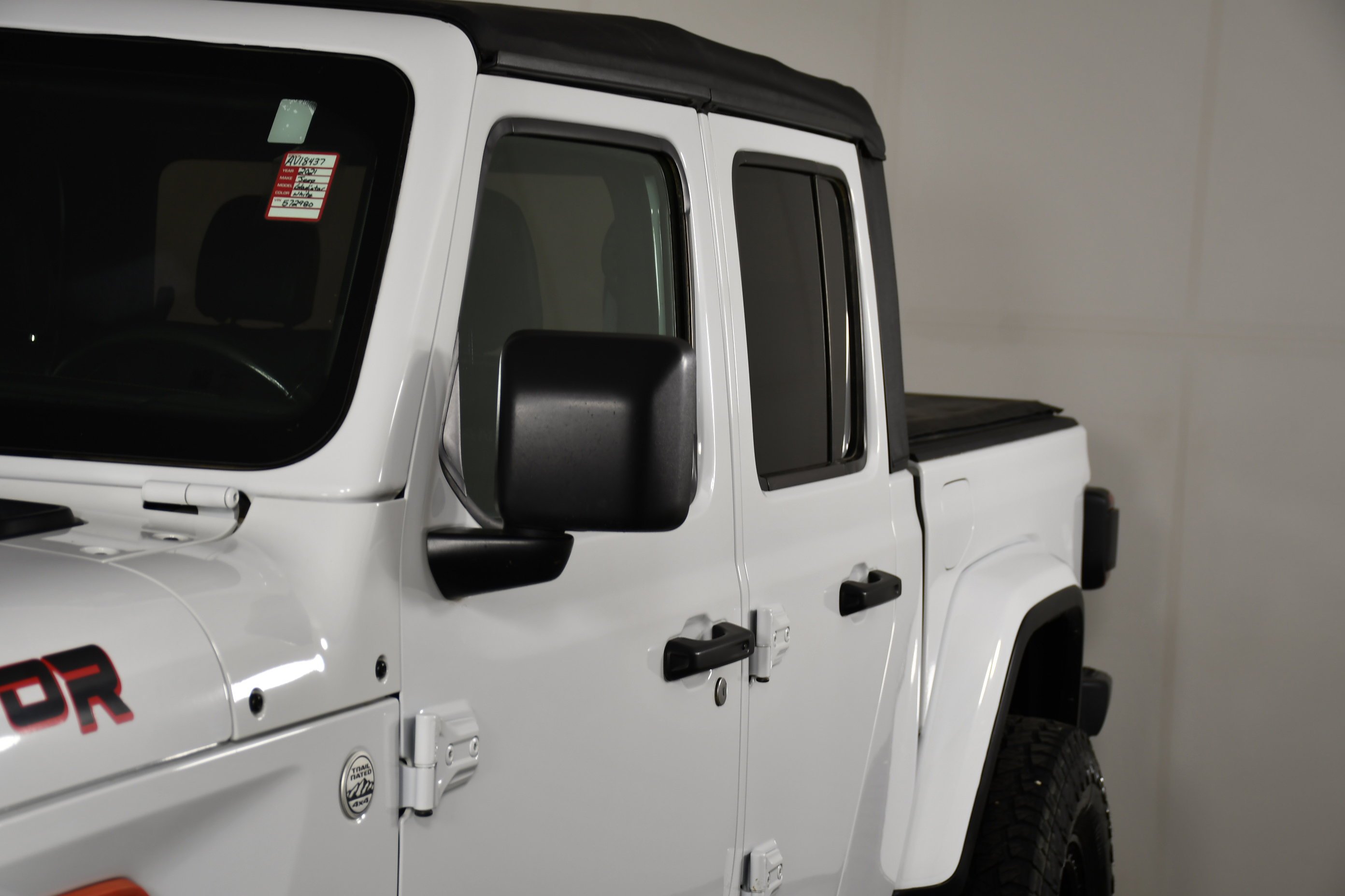 Used 2021 Bright White Clearcoat Jeep Overland image 13