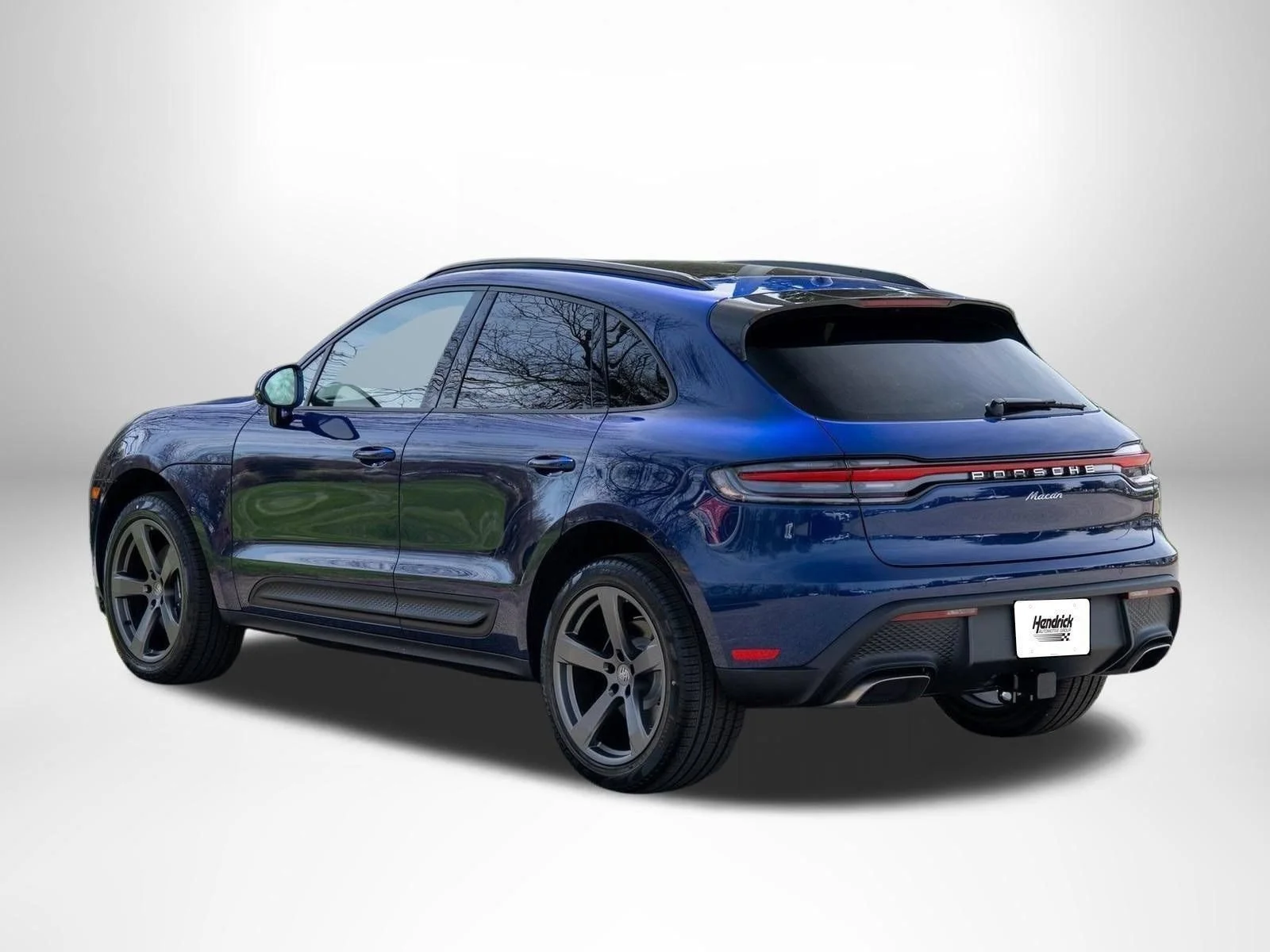 New 2026 Gentian Blue Metallic Porsche Base image 4