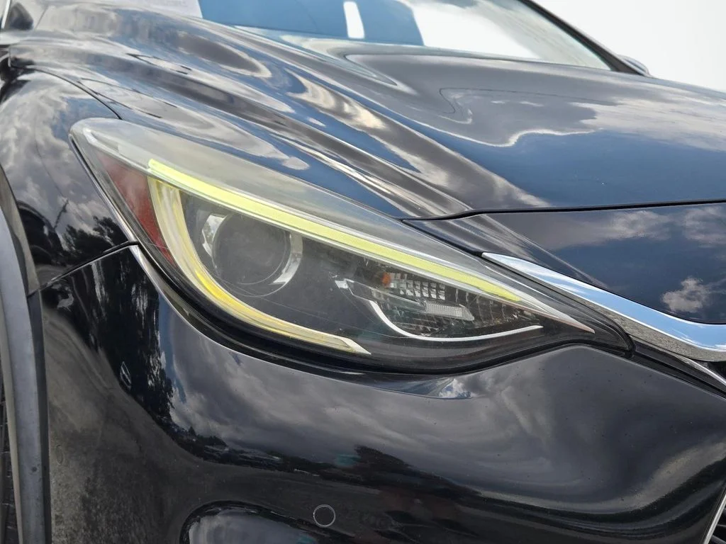 Used 2018 Black INFINITI Premium image 2