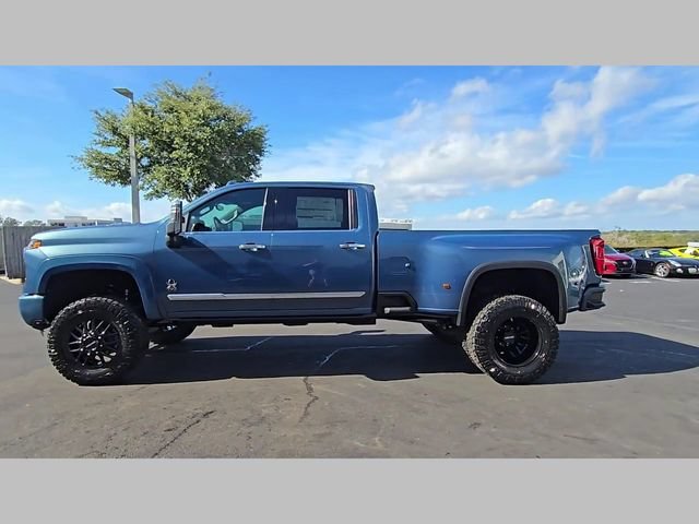 New 2026 Lakeshore Blue Metallic Chevrolet High Country DRW image 27
