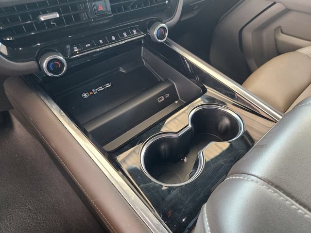 Used 2025 Black Chevrolet LT image 18