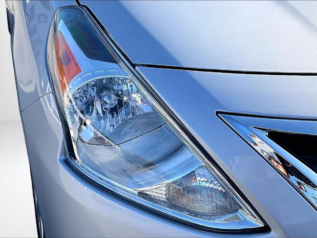 Used 2019 Silver Nissan 1.6 S image 27
