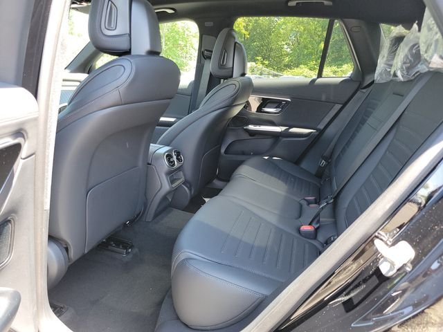 New 2026 Black Mercedes-Benz GLC 300 image 16