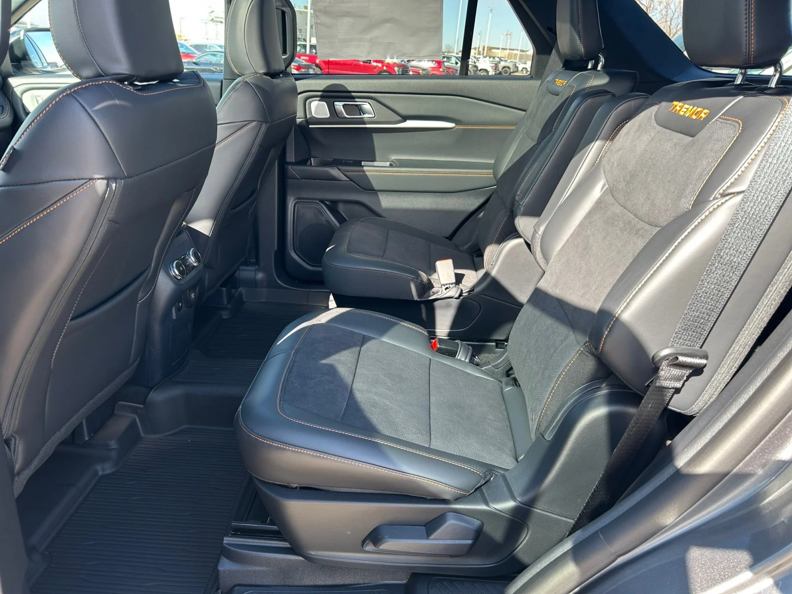 New 2026 Carbonized Grey Metallic Ford Tremor image 19