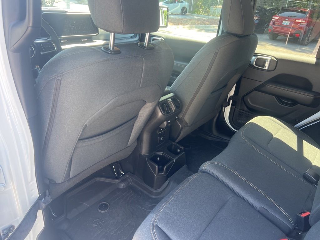 2024 Jeep Wrangler 4-Door Sahara - Photo 15