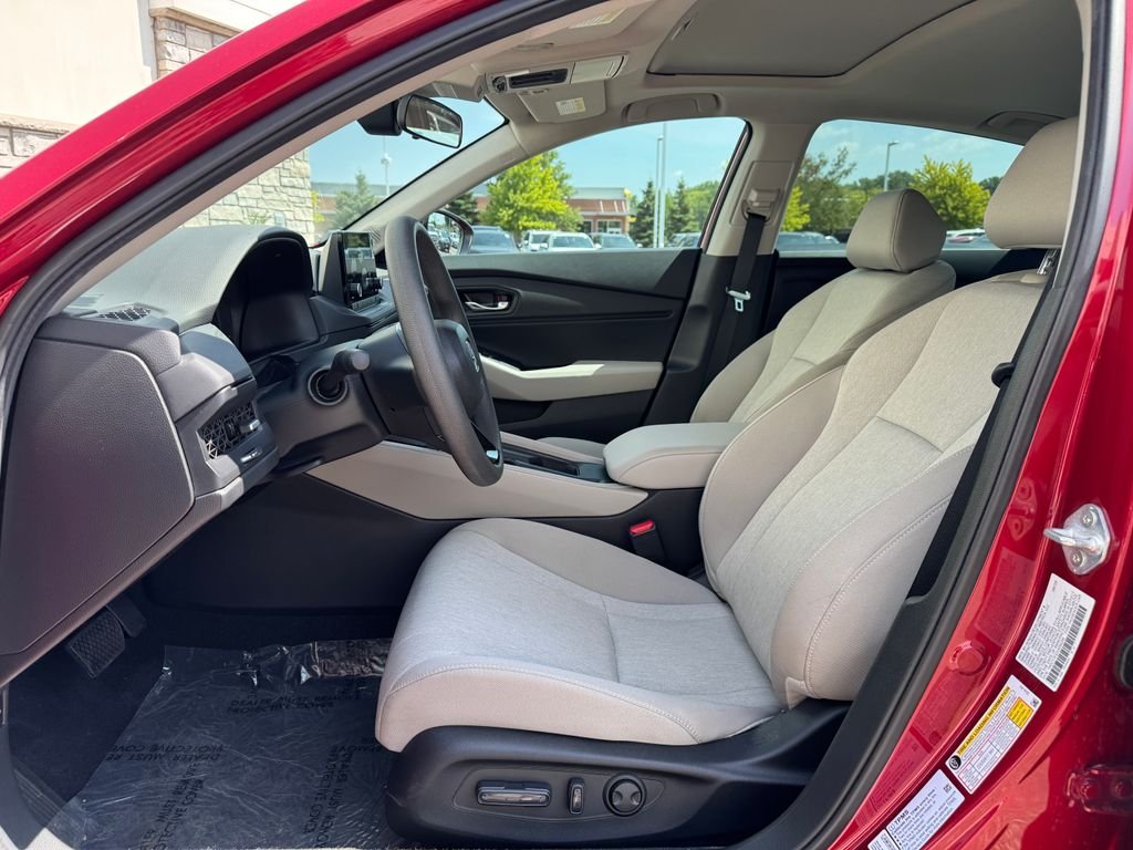 2025 Honda Accord SE - Photo 19