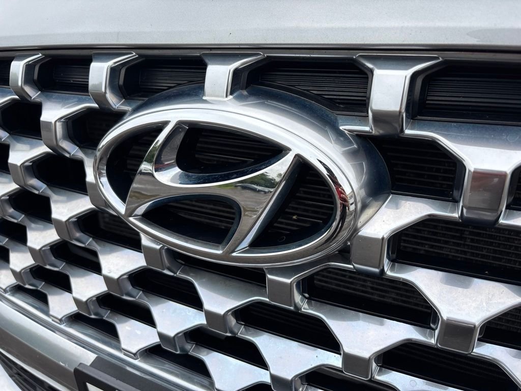Used 2021 Silver Hyundai SEL image 9