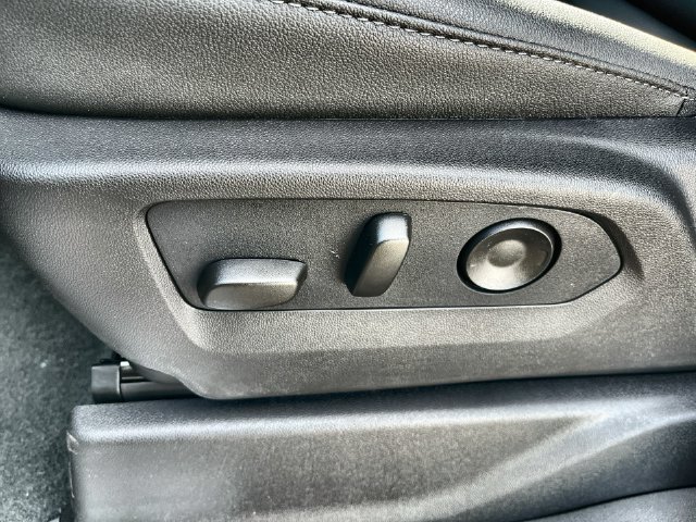 2026 Chevrolet Silverado 3500 HD photo 22 of 41