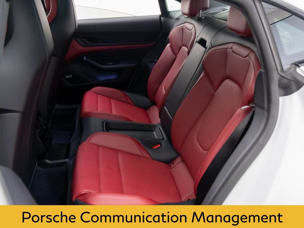 2023 Porsche Taycan GTS - Photo 20