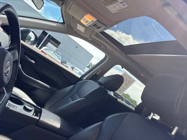 Used 2023 Super Black Nissan SV image 16
