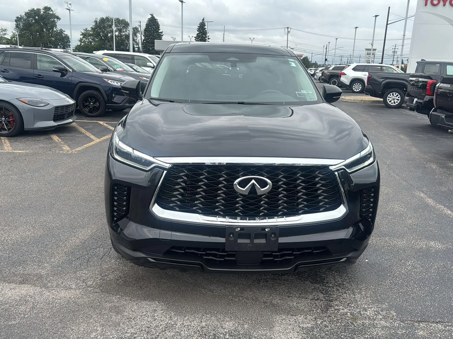 Used 2023 Mineral Black INFINITI PURE image 2