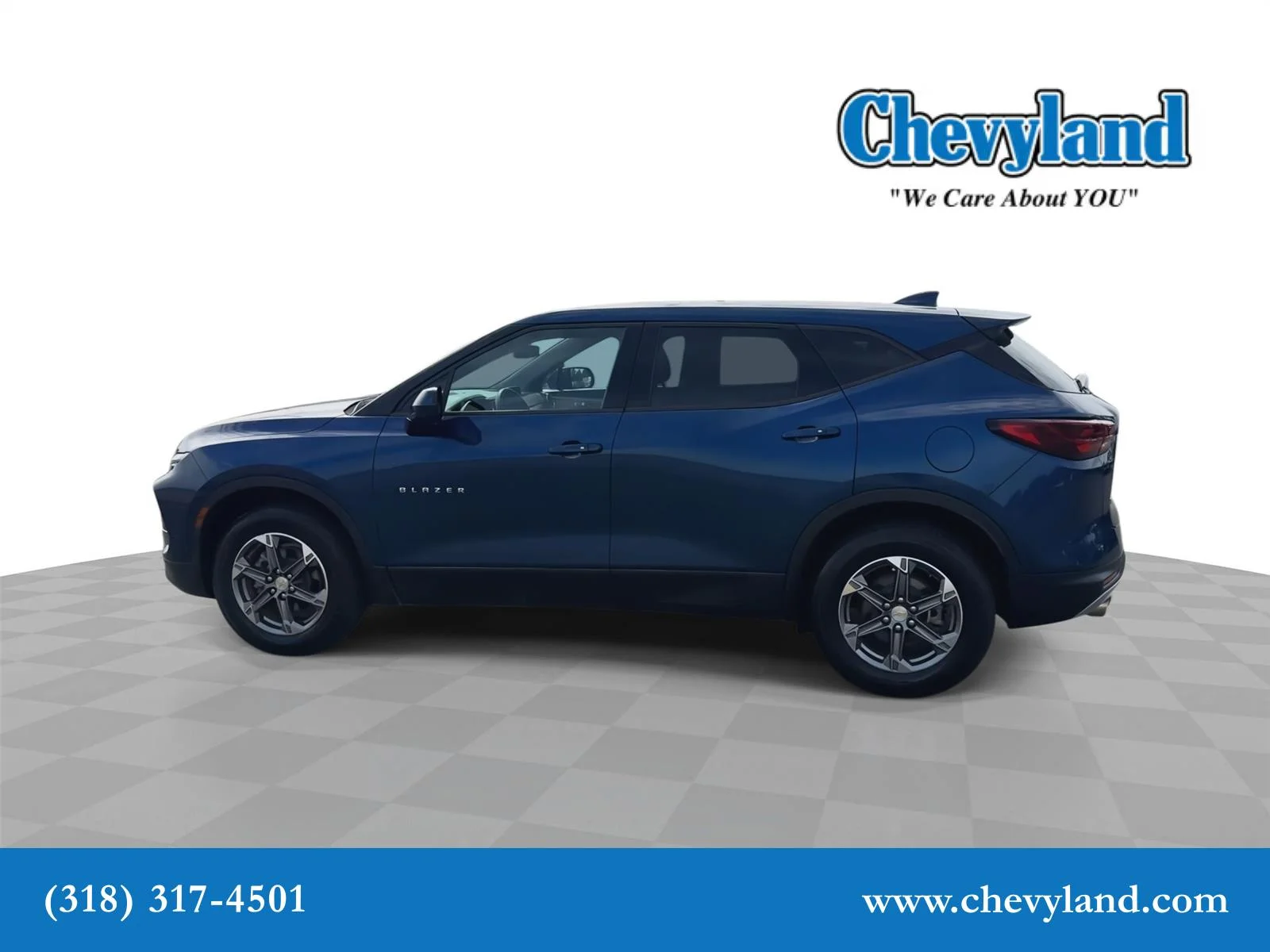 Certified Used 2023 Blue Glow Metallic Chevrolet 2LT image 5