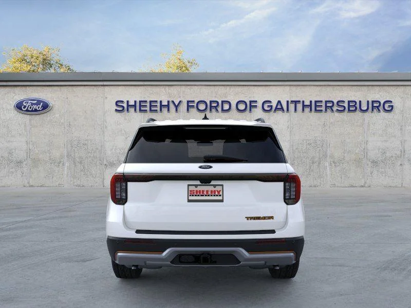 New 2026 Star White Metallic Tri-Coat Ford Tremor image 6