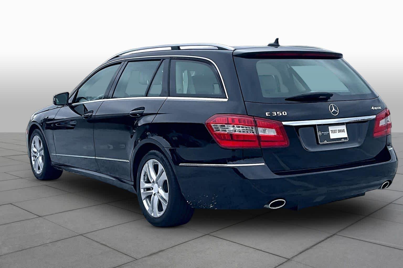 Used 2011 Obsidian Black Metallic Mercedes-Benz E 350 Luxury image 11