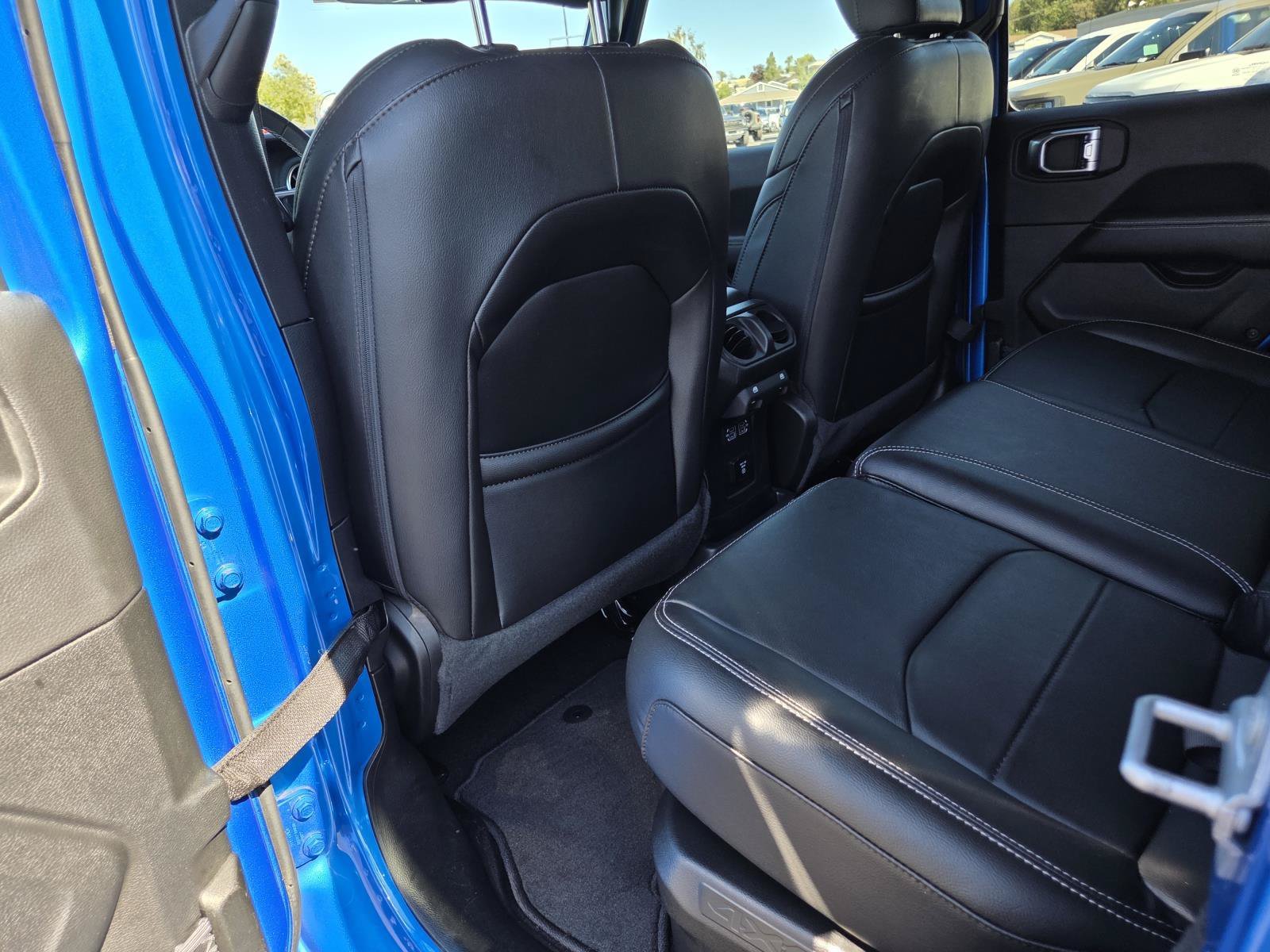 Used 2023 Hydro Blue Pearlcoat Jeep Sahara image 14