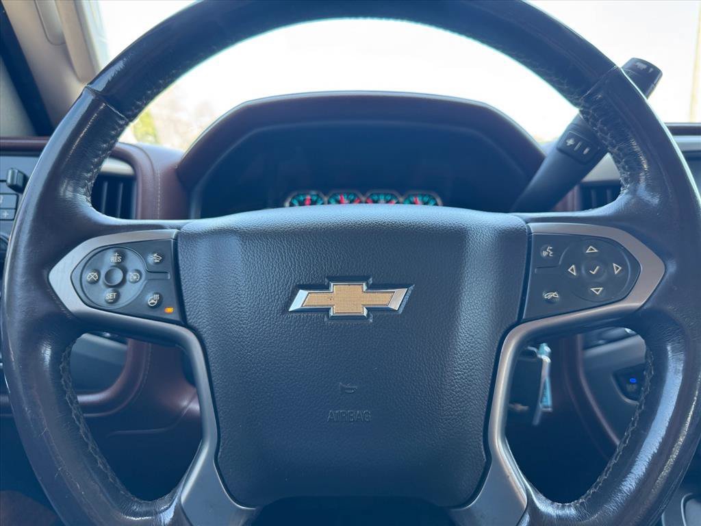 Used 2015 DEEP OCEAN BLUE METALLIC Chevrolet High Country image 18