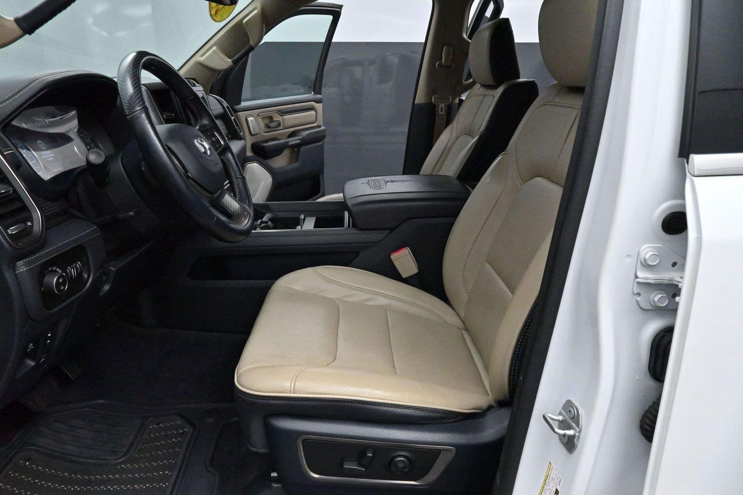 Used 2020 Ivory White Tri-Coat Pearlcoat Ram Limited image 17