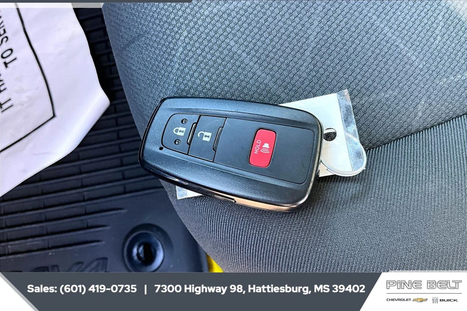 Used 2024 Silver Sky Metallic Toyota XLE image 9