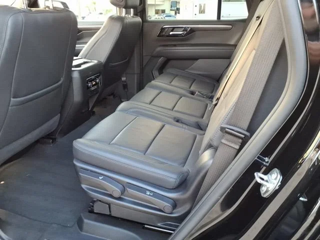 Used 2025 Black Chevrolet Z71 image 14