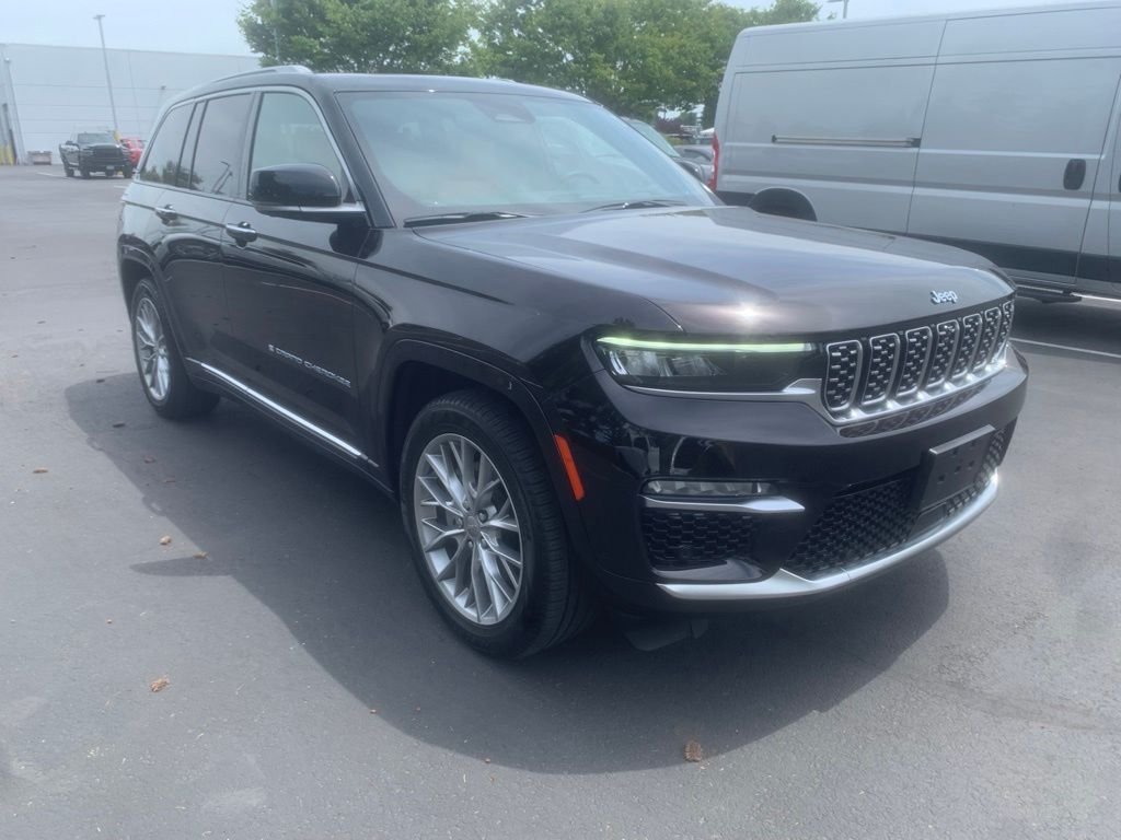 Used 2022 Brown Jeep Summit 4xe image 5