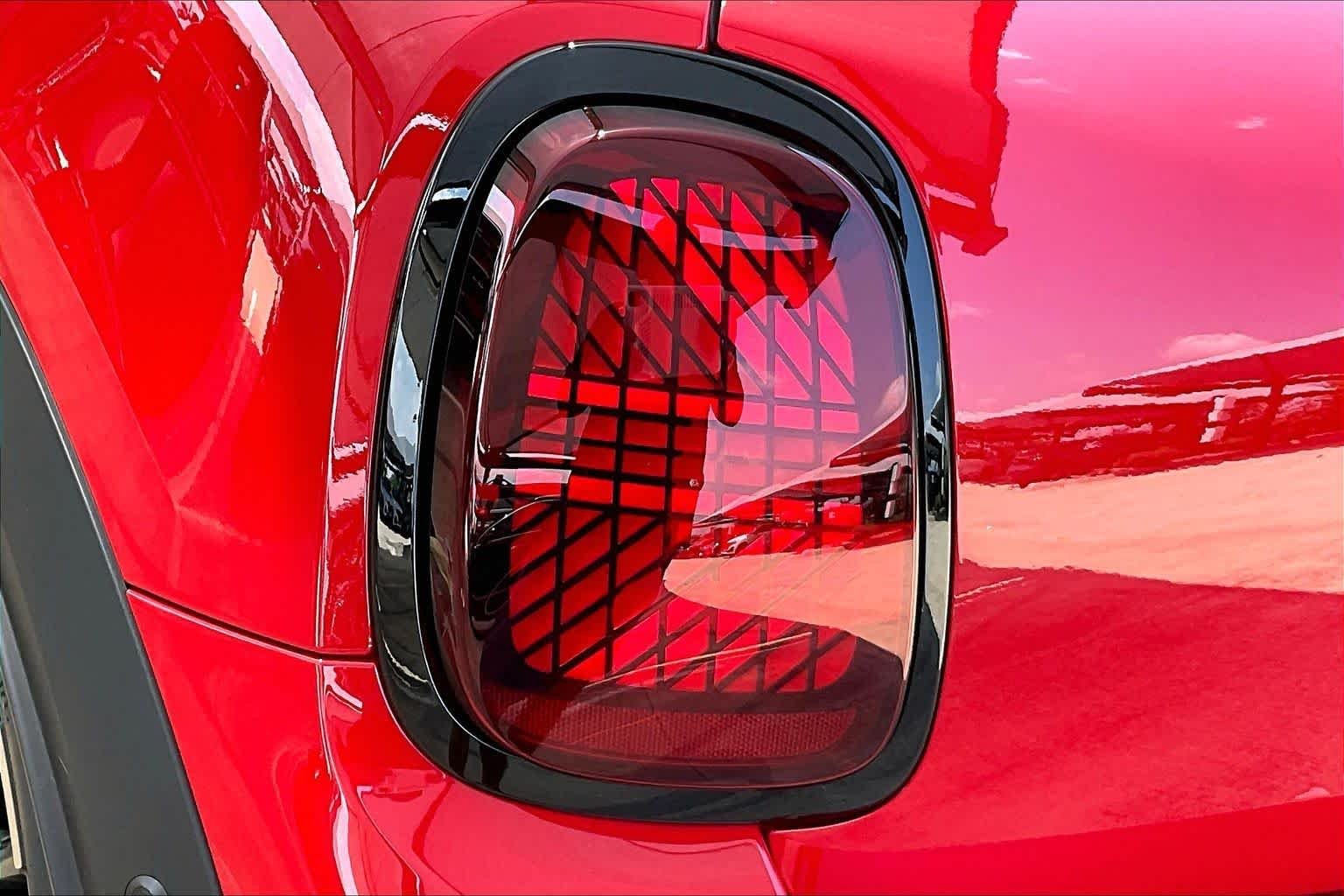 Used 2025 Chili Red II MINI Cooper S image 29