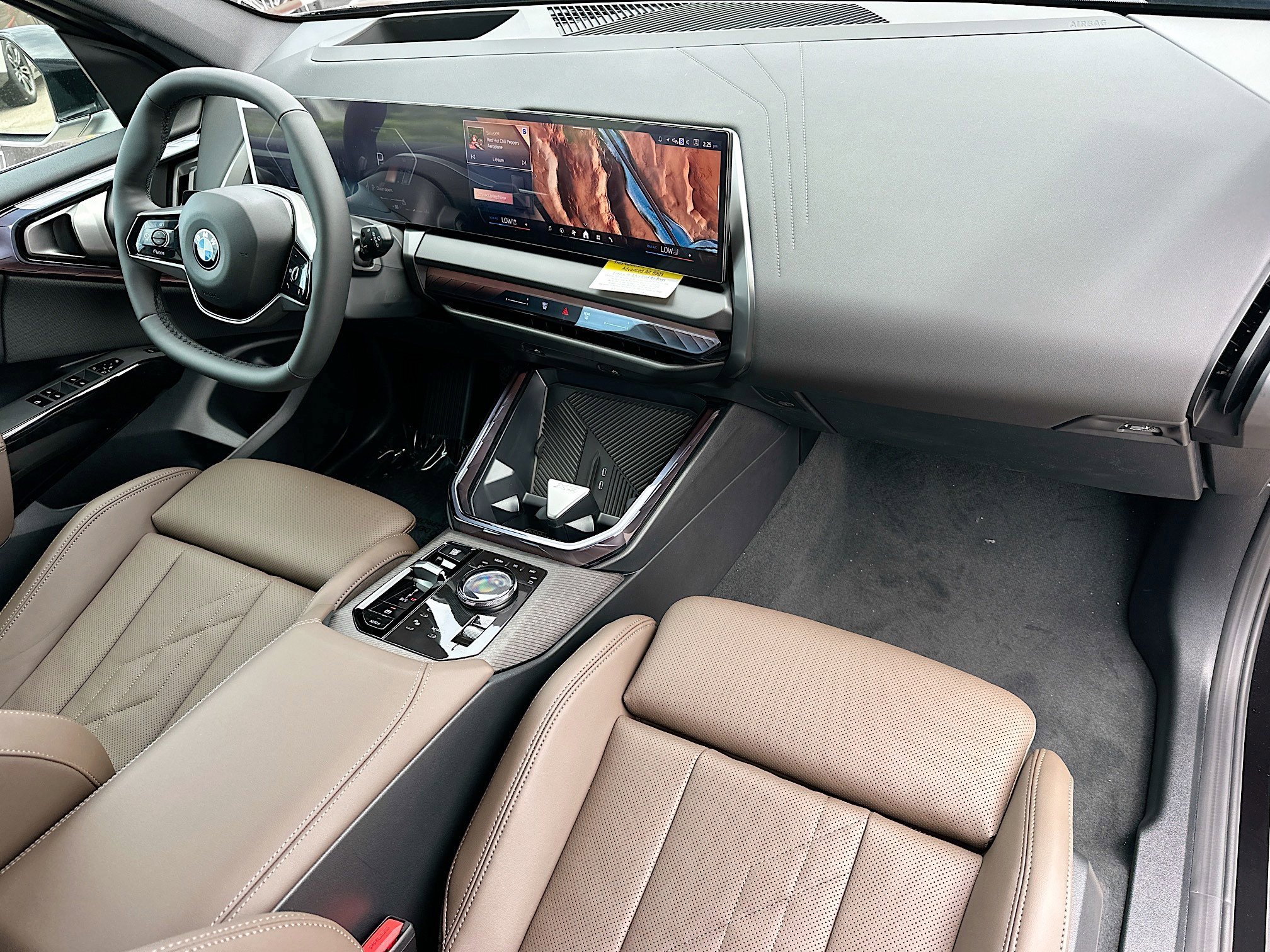 New 2026 Black Sapphire Metallic BMW 30 xDrive image 22