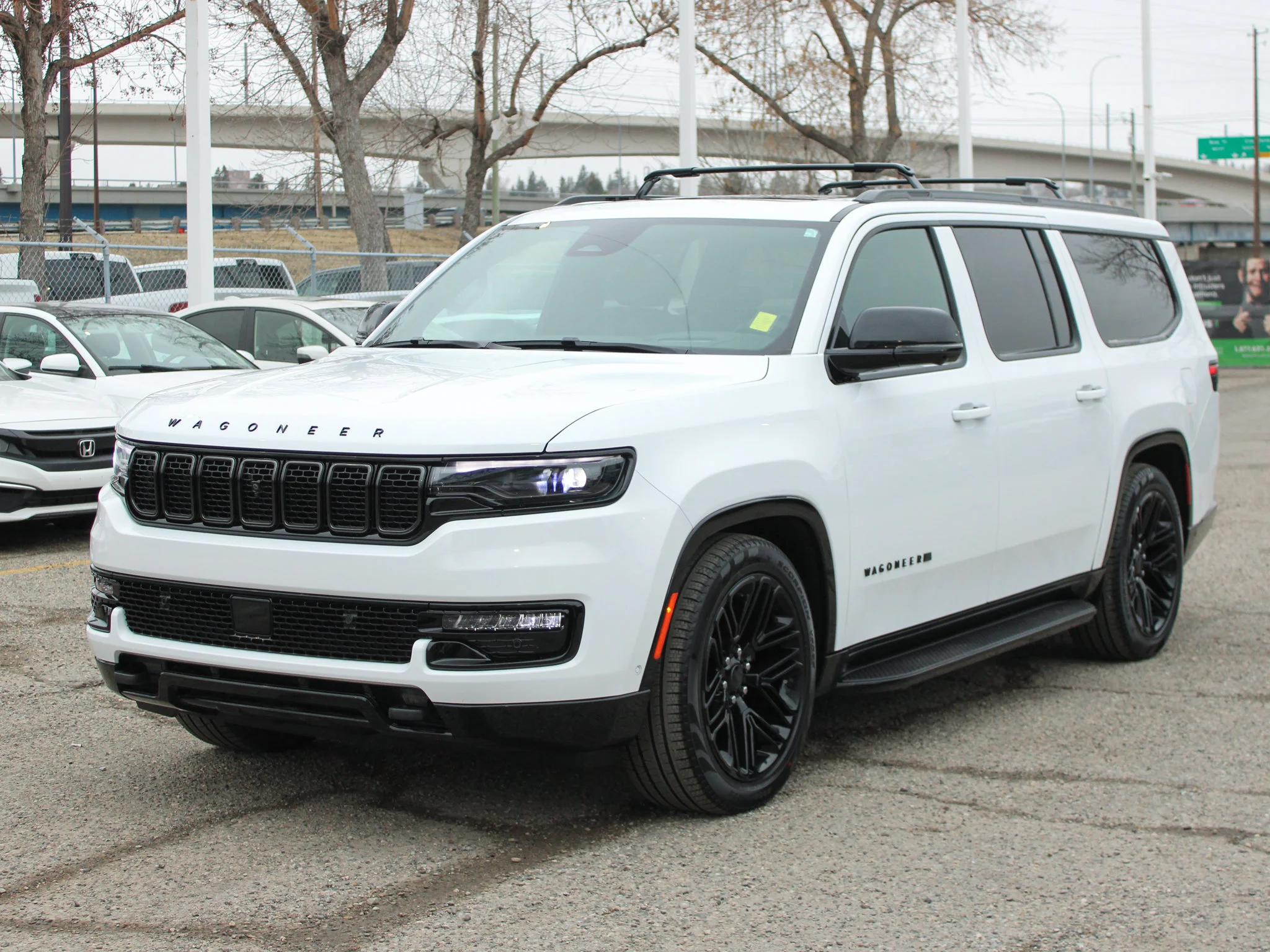 Used 2025 White Jeep Series II Carbide * HD Trailer?Tow | Three Panel Sunroof | 8 Seats | Heated Seats | Apple CarPlay image 13