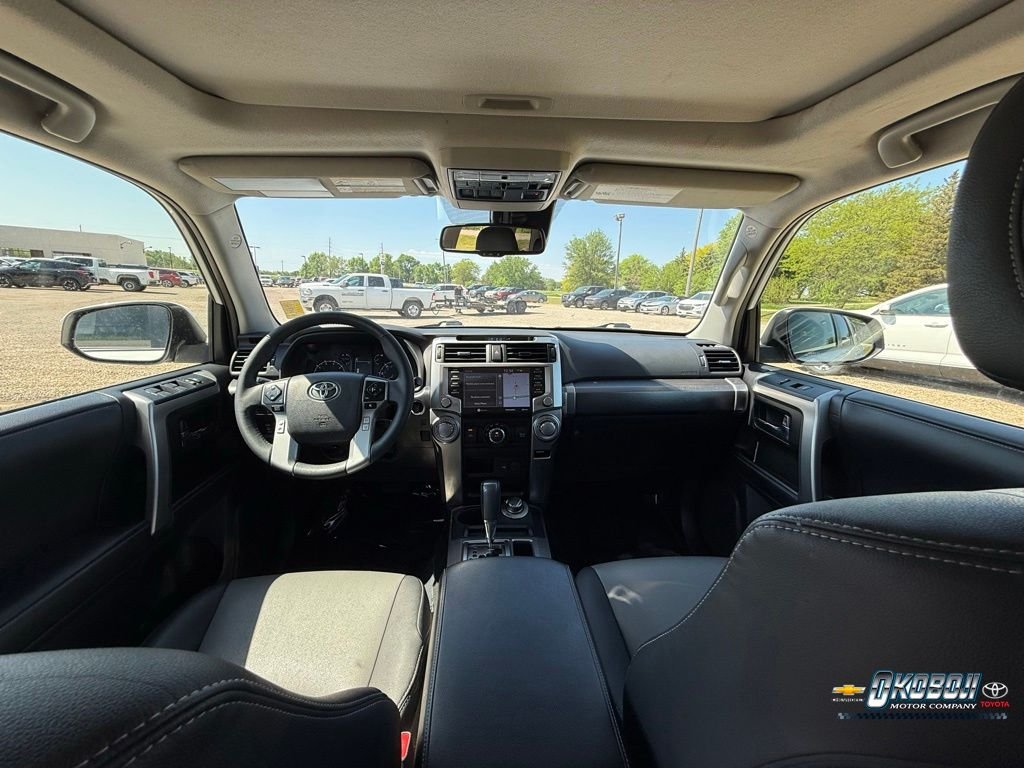 Used 2020 White Toyota SR5 Premium image 18