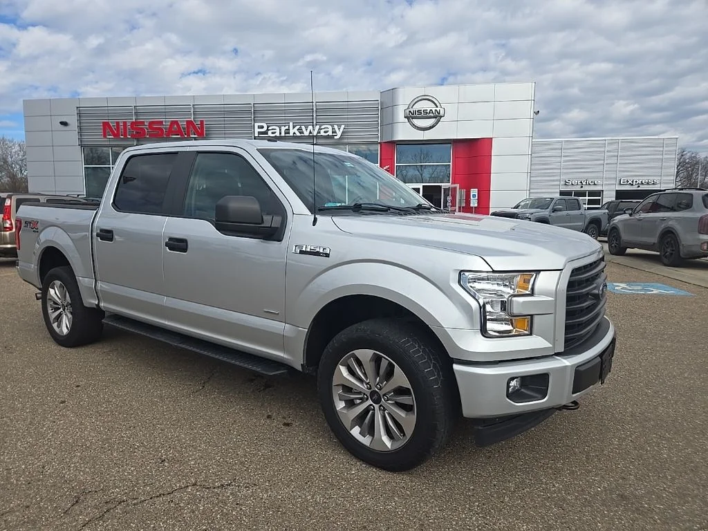 2017 Ford F-150 XL 4x4 SuperCrew 5-1/2 Box's photo