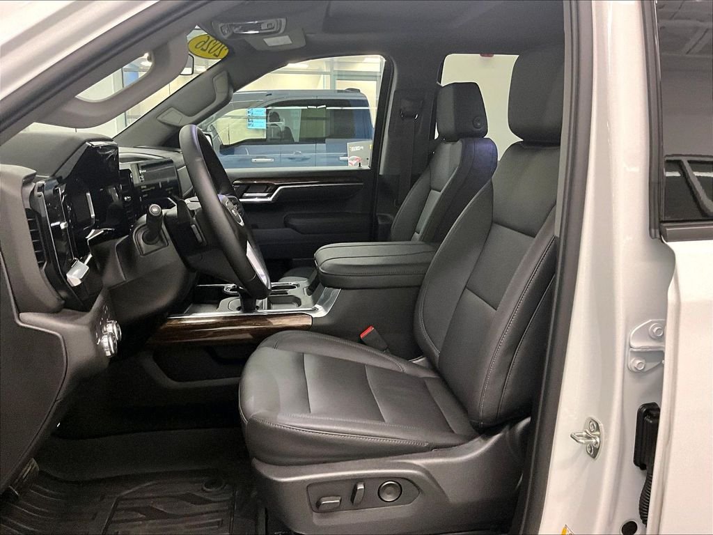 Used 2026 Summit White GMC Elevation image 10