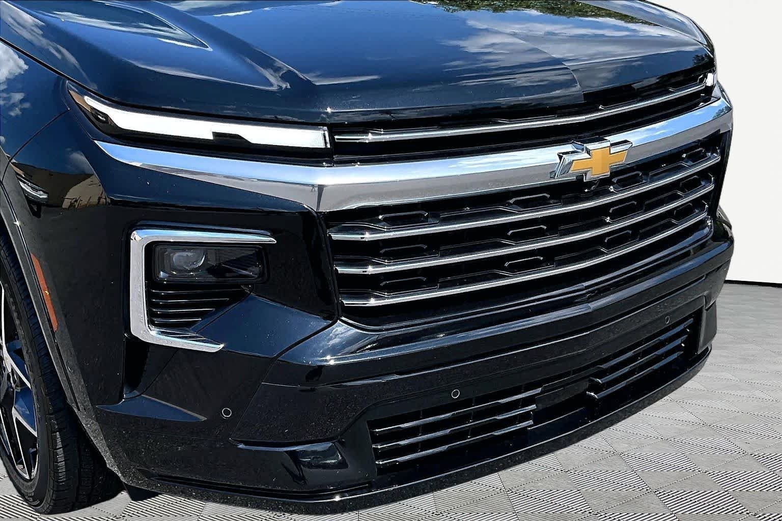 Used 2025 Mosaic Black Metallic Chevrolet FWD High Country image 87