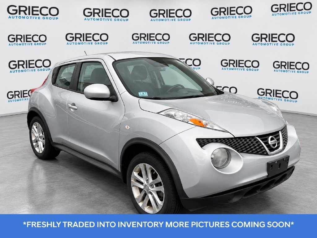 Used 2014 Silver Nissan S image 1