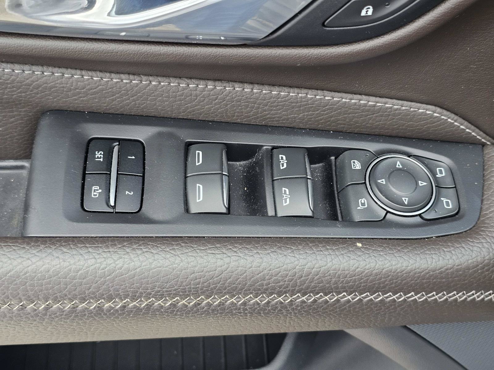 2021 GMC Yukon XL Denali - Photo 14