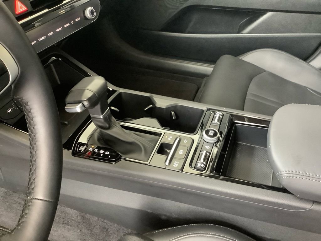 2025 Kia K5 EX - Photo 23