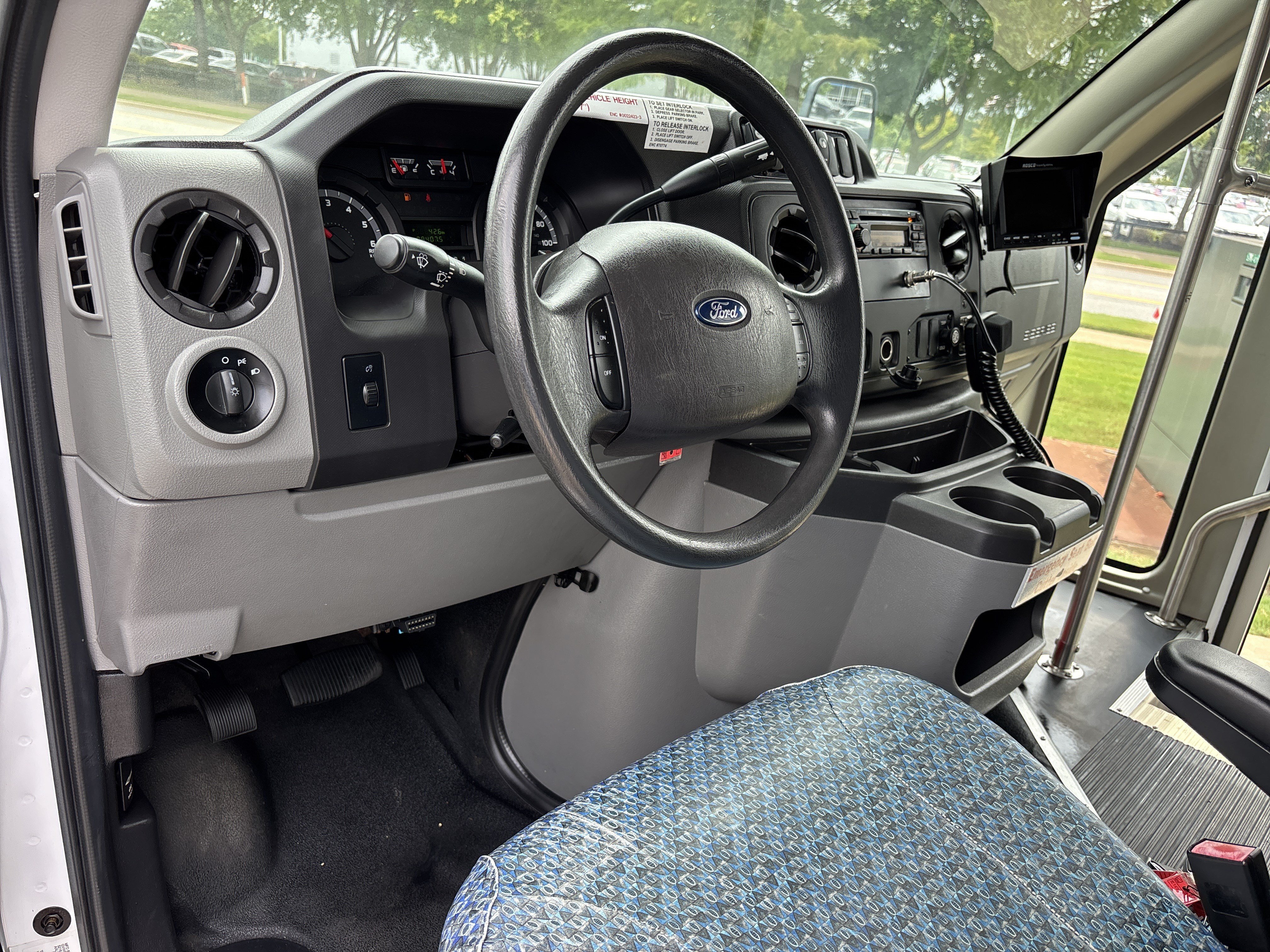 Used 2015 White Ford  image 14