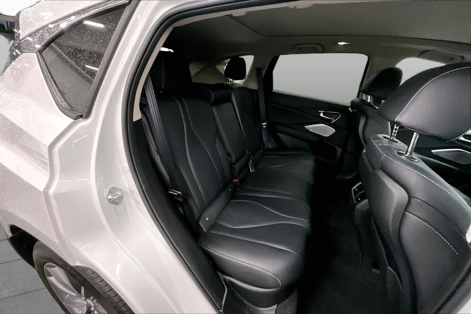 Used 2023 Platinum White Pearl Acura w/Technology Package image 19