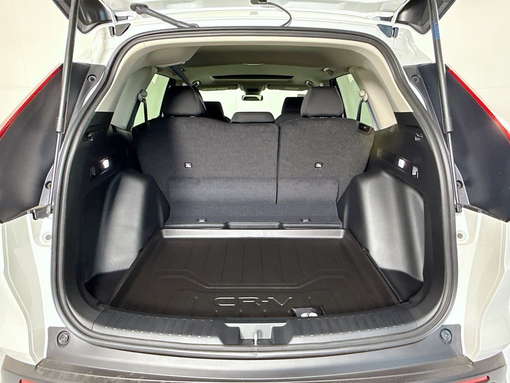 New 2026 Platinum White Pearl Honda EX image 29