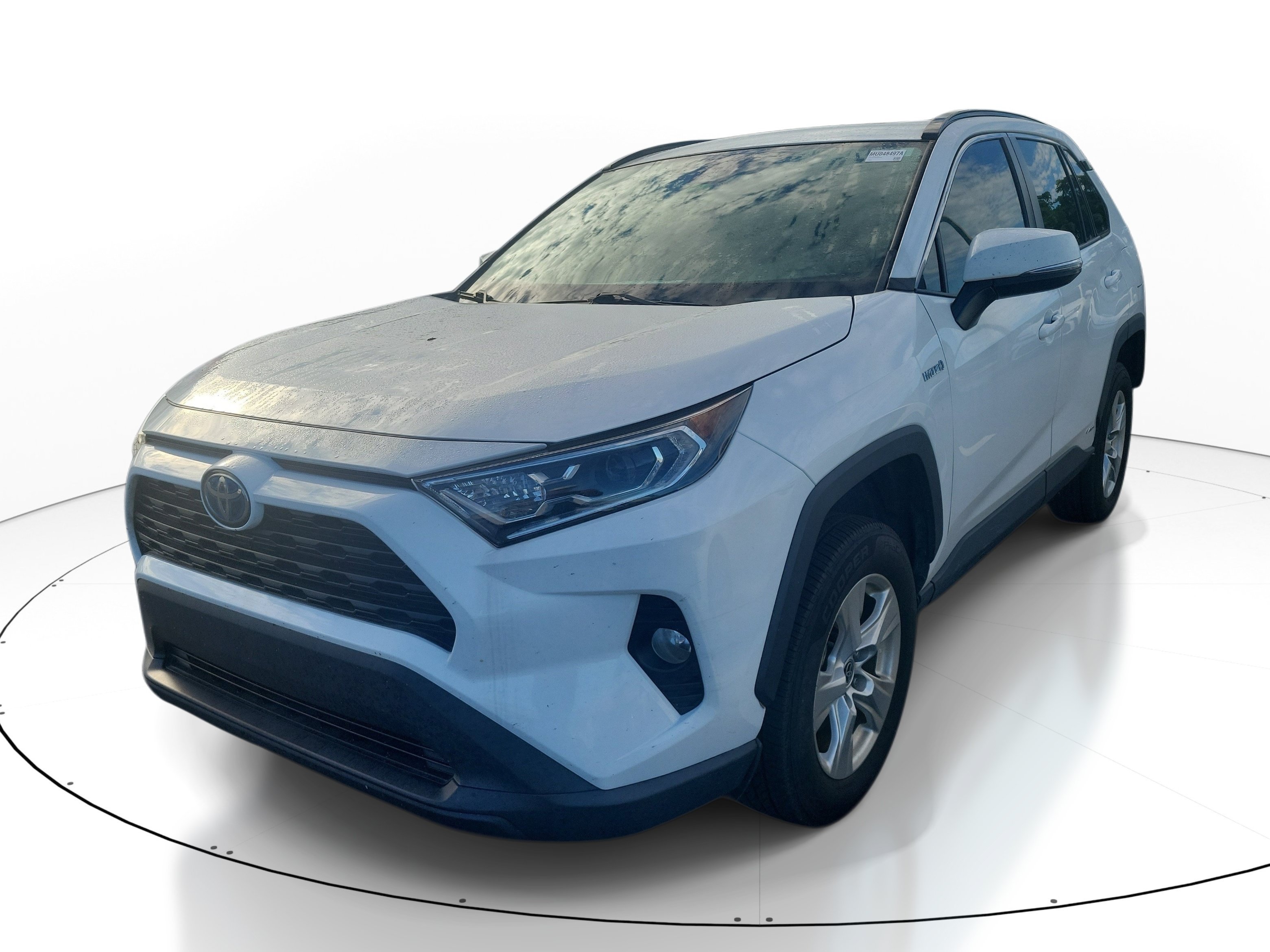 Used 2021 Super White Toyota XLE image 2