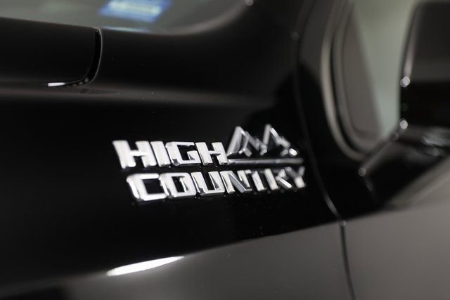2026 Chevrolet Suburban High Country - Photo 30