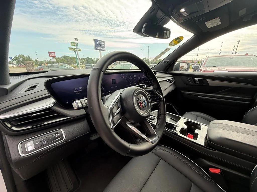 Used 2025 White Buick Preferred image 7