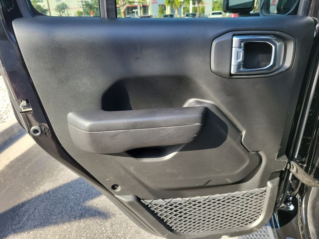 Used 2024 Black Clearcoat Jeep Sport S image 12