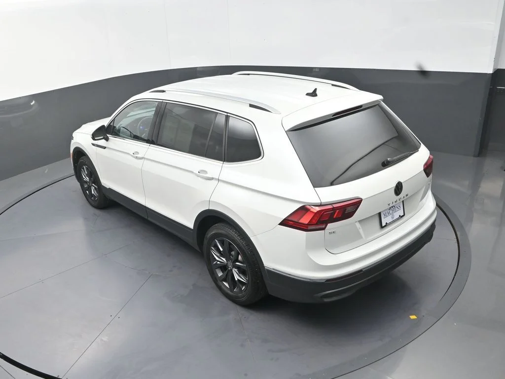 Used 2023 White Volkswagen 2.0T SE image 19