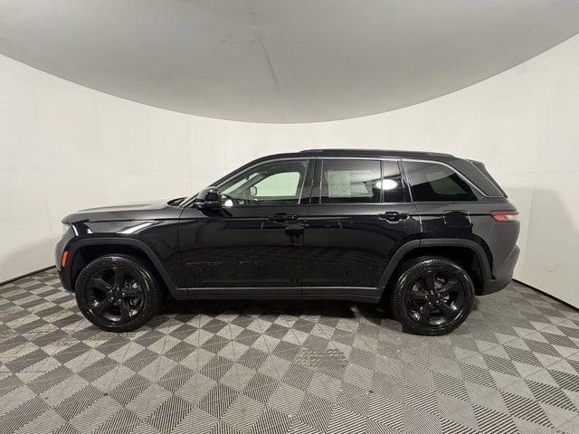 New 2026 Black Jeep Limited image 4