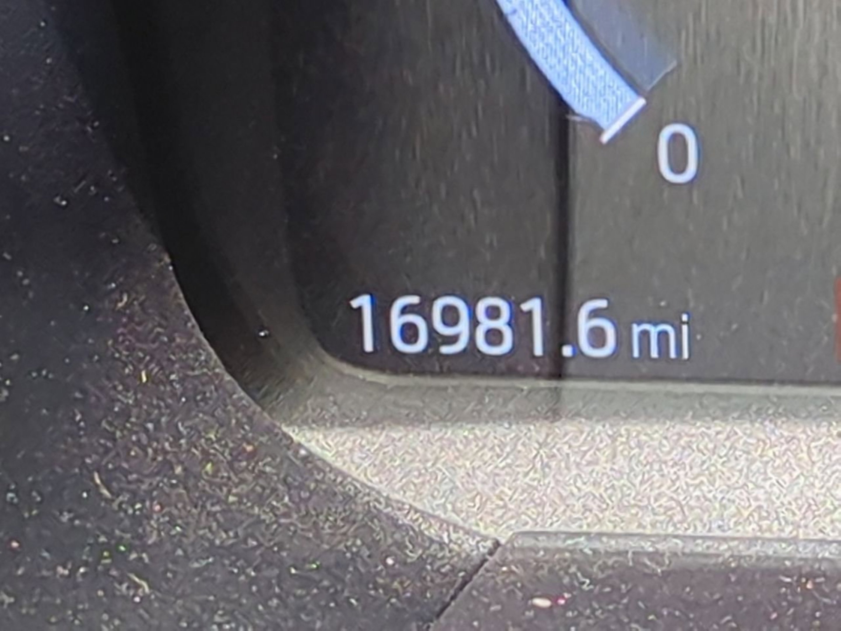 Used 2025 Vapor Blue Ford Active image 28