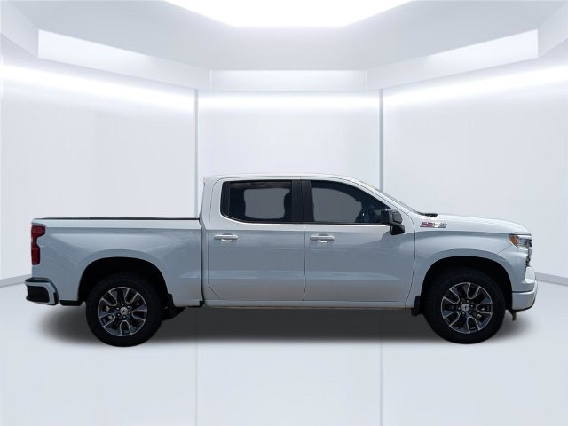 Used 2024 White Chevrolet RST image 6